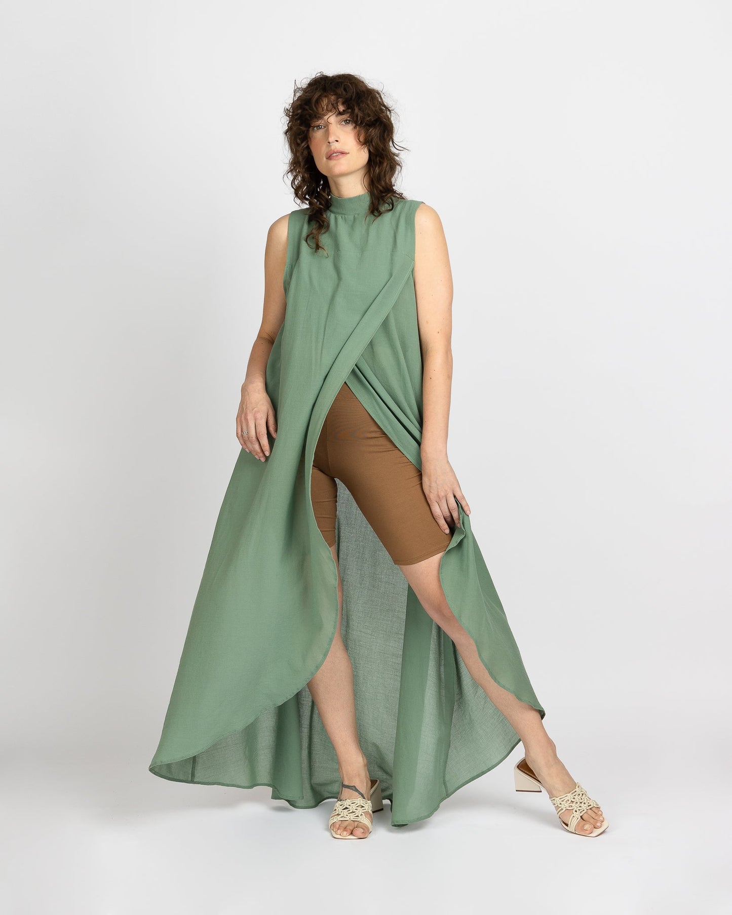 Earth Intruders | Mumu robe portefeuille sans manches