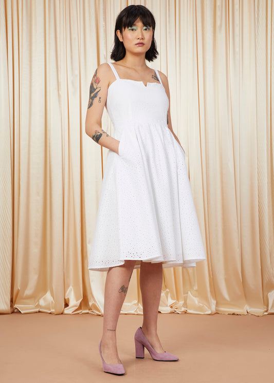 Lay Lady Lay | Robe de mariée en coton brodé
