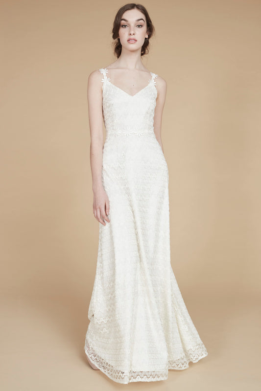 L'été indien | Robe de mariée en dentelle et marguerites en tricot