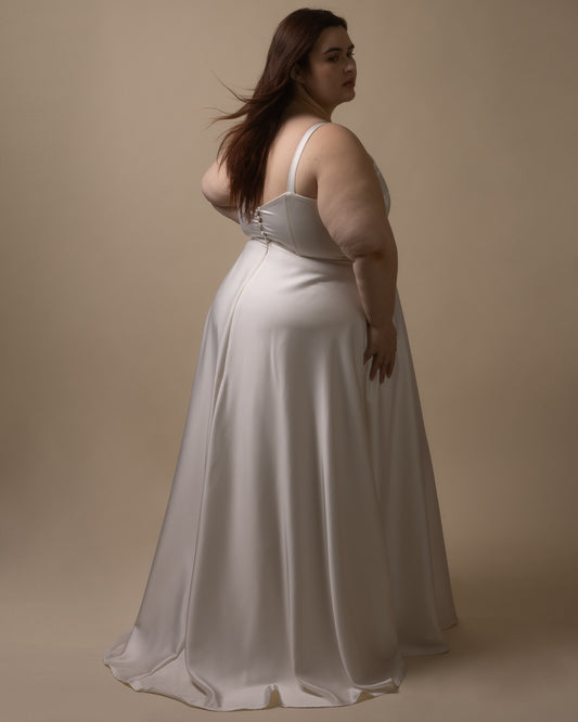 Princess Lessons | Robe ligne-A en satin mat