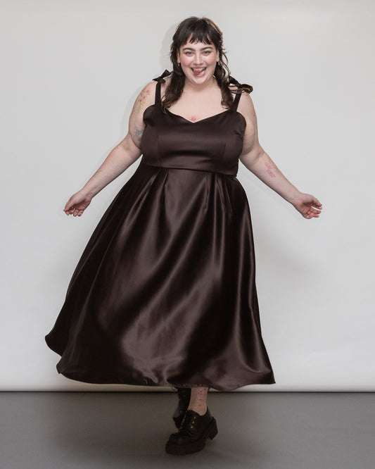 Fantastic Voyage | Robe trapèze texturée | SUR MESURE | Satin Épais