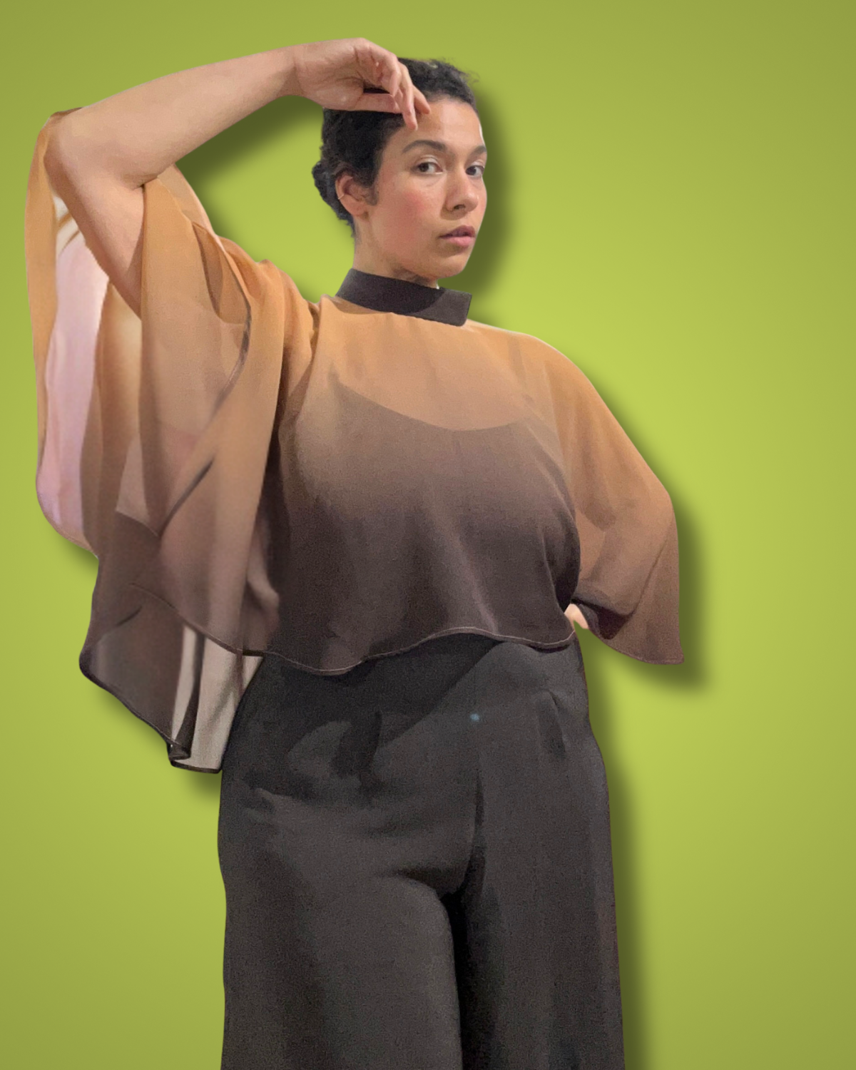 En Chantant | Mock Neck Ombré Cape