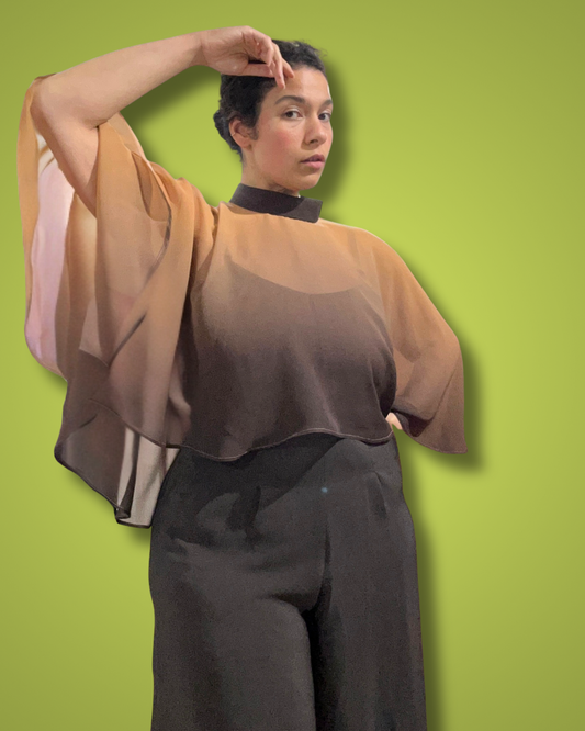 En Chantant | Mock Neck Ombré Cape
