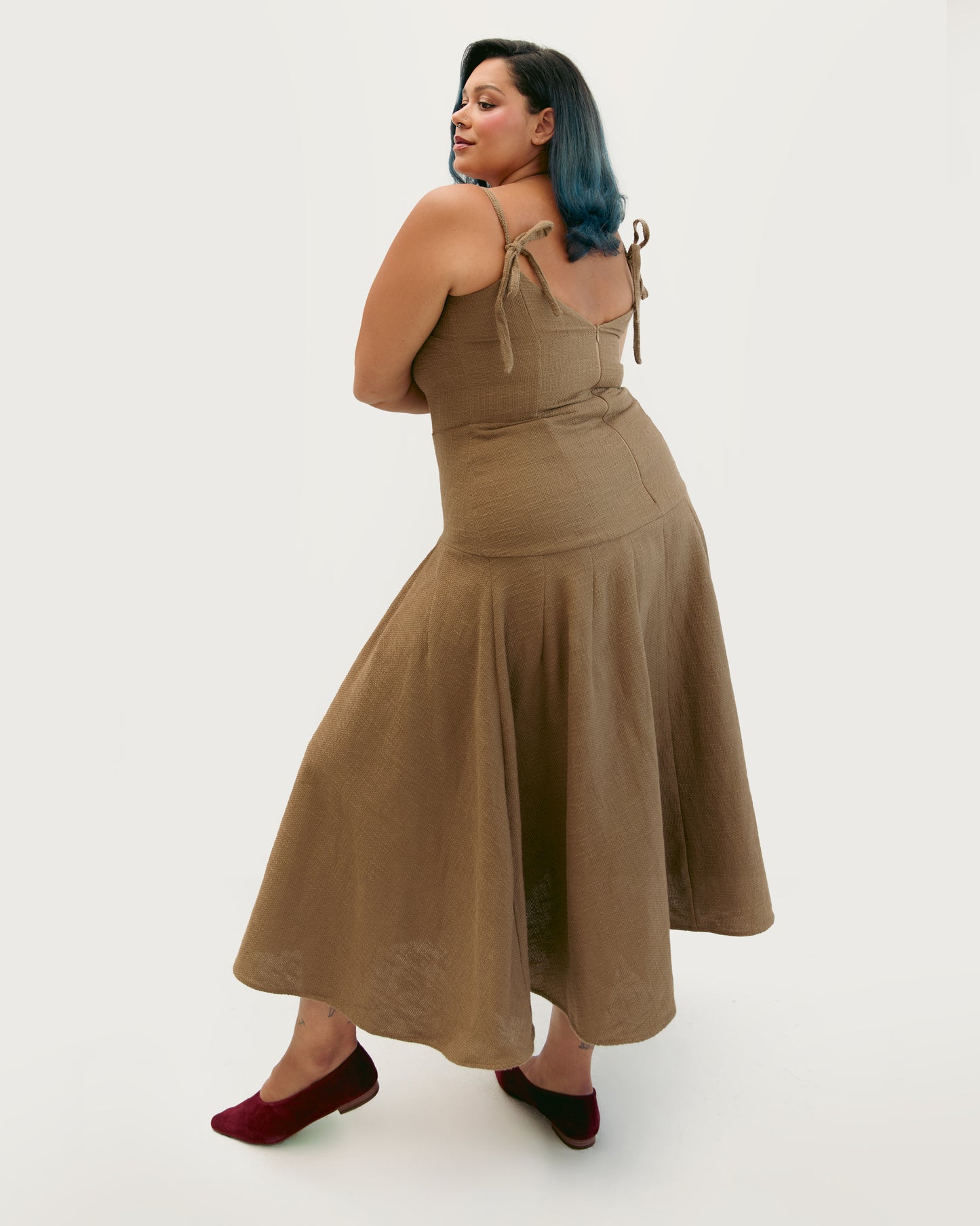 Shape Shifter | Robe à Corsage Ajusté Aux Hanches.