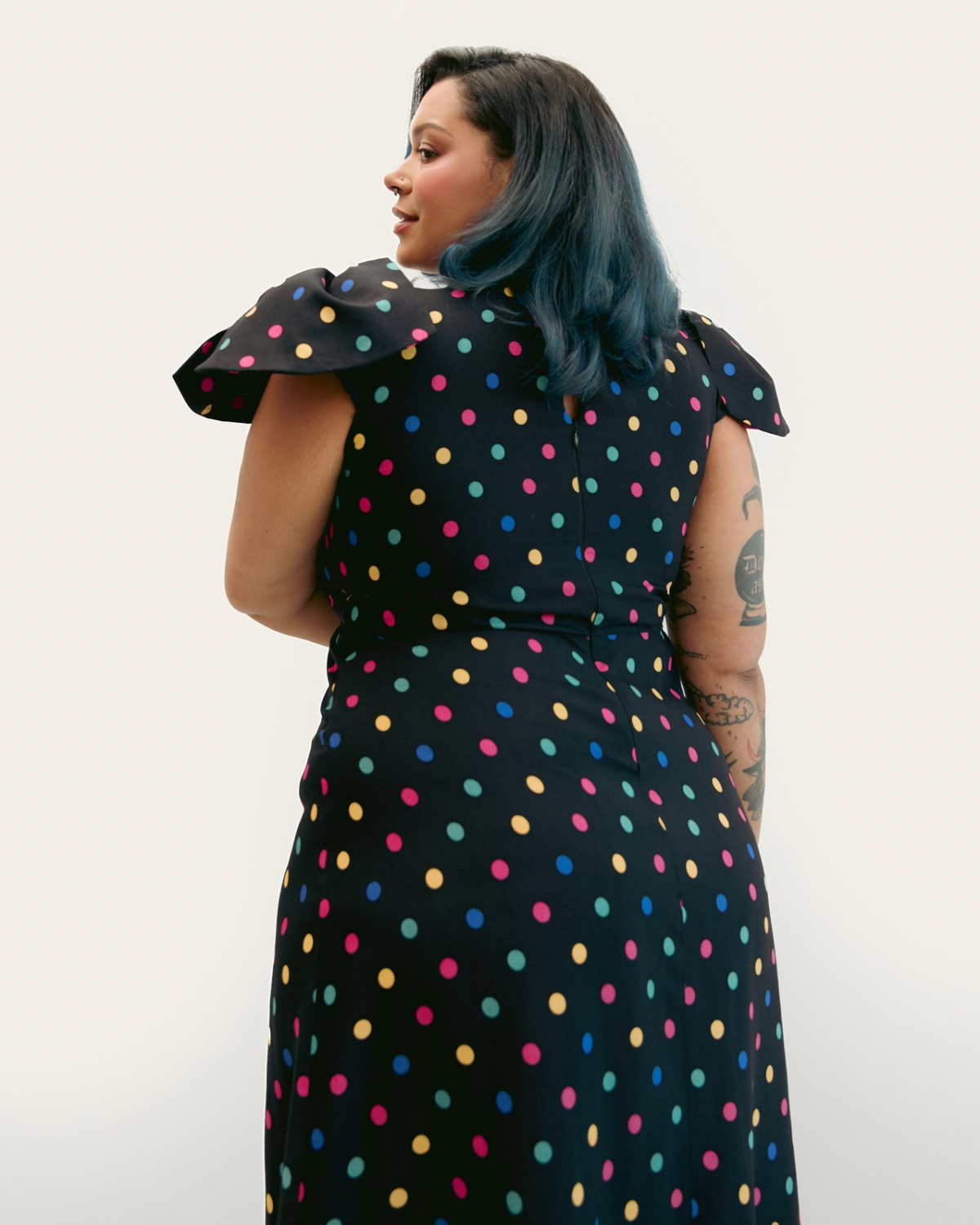 Gigi L’amoroso | V-Neck Midi Dress With Bows