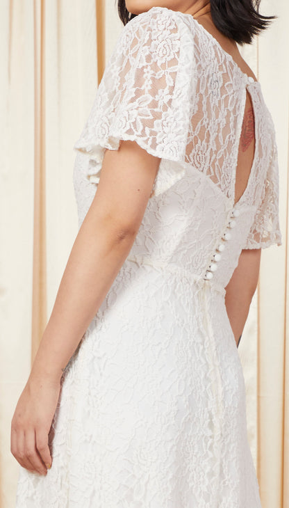 Lady Boho | Bell-Sleeved Lace Wedding Gown