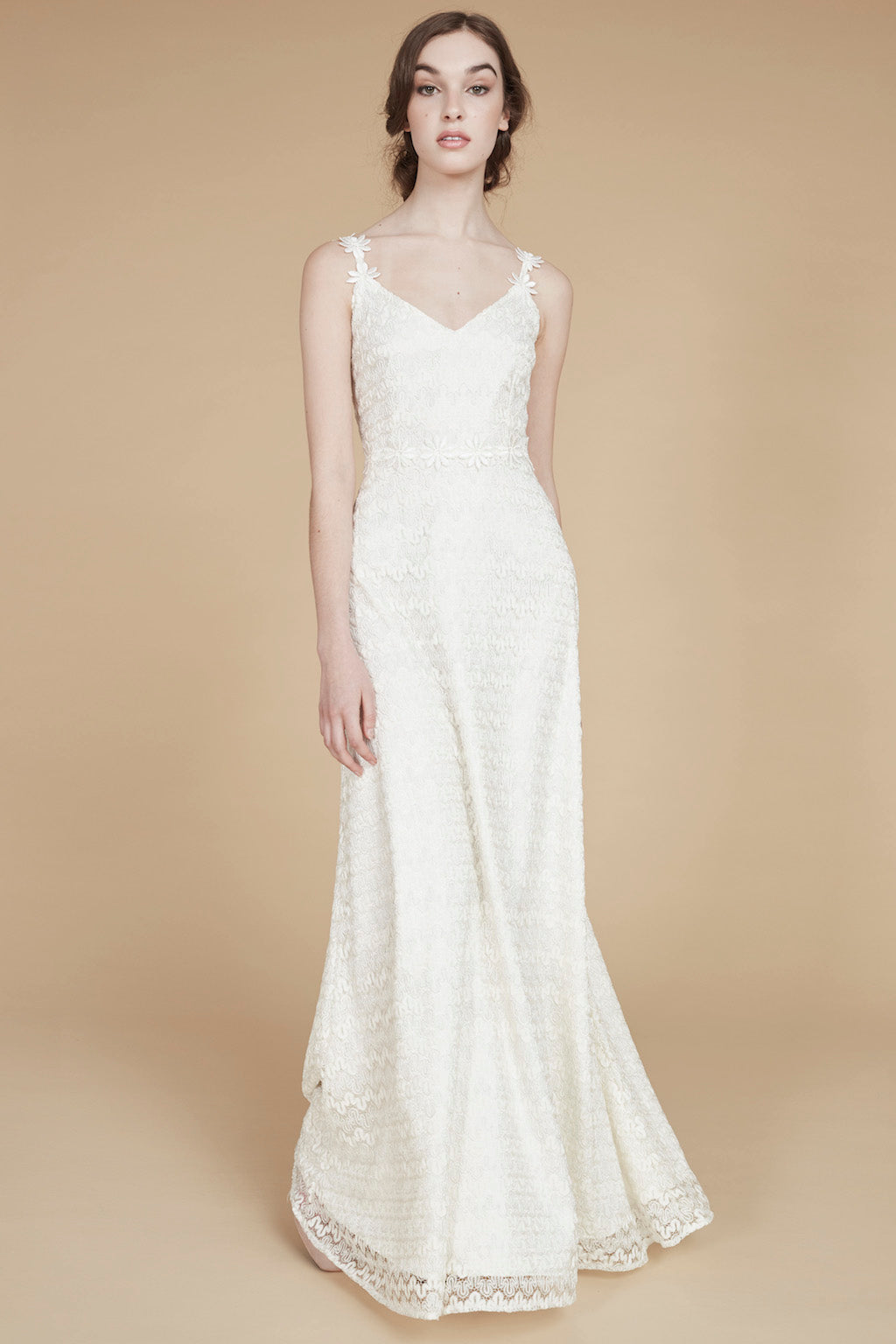 L t Indien Knit Daisy Lace Wedding Gown