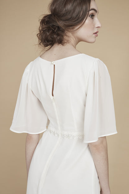 Retiens La Nuit | Bell-Sleeved Wedding Dress